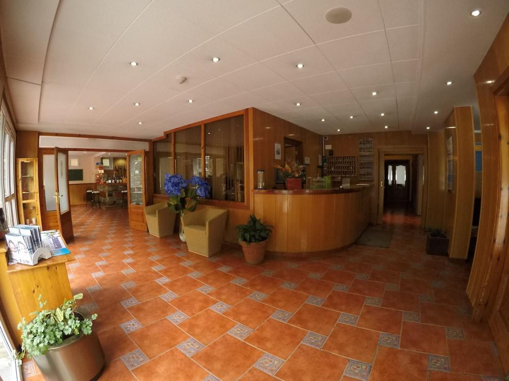 Somriu Hotel Vall Ski Инклес Экстерьер фото