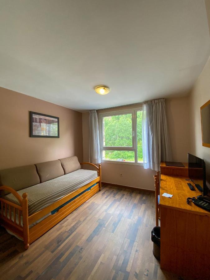 Somriu Hotel Vall Ski Инклес Экстерьер фото