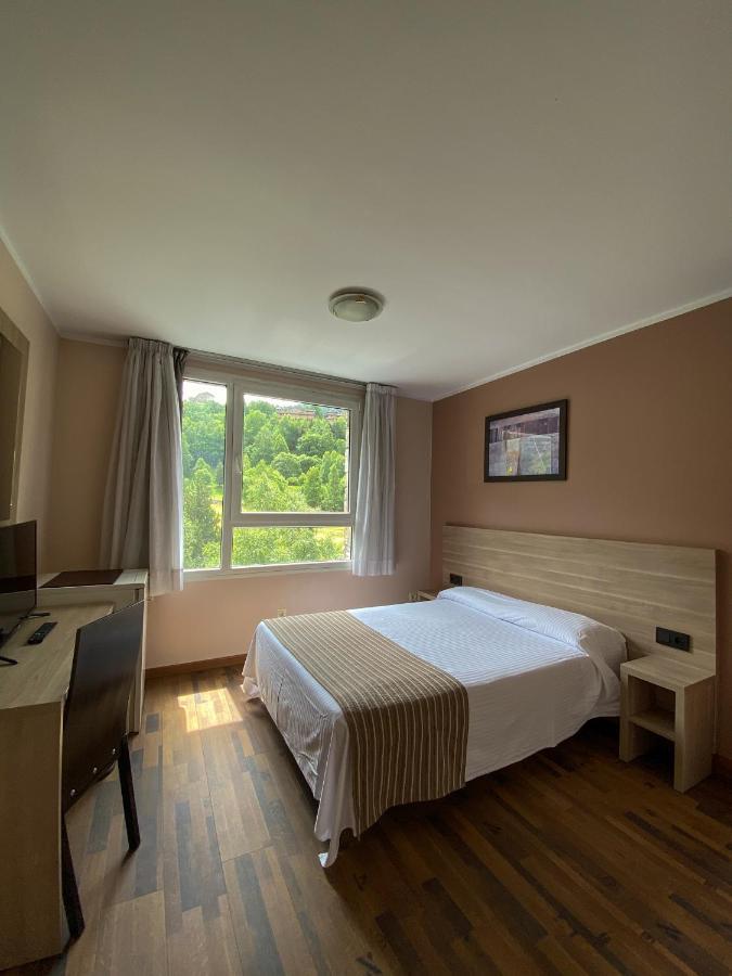 Somriu Hotel Vall Ski Инклес Экстерьер фото