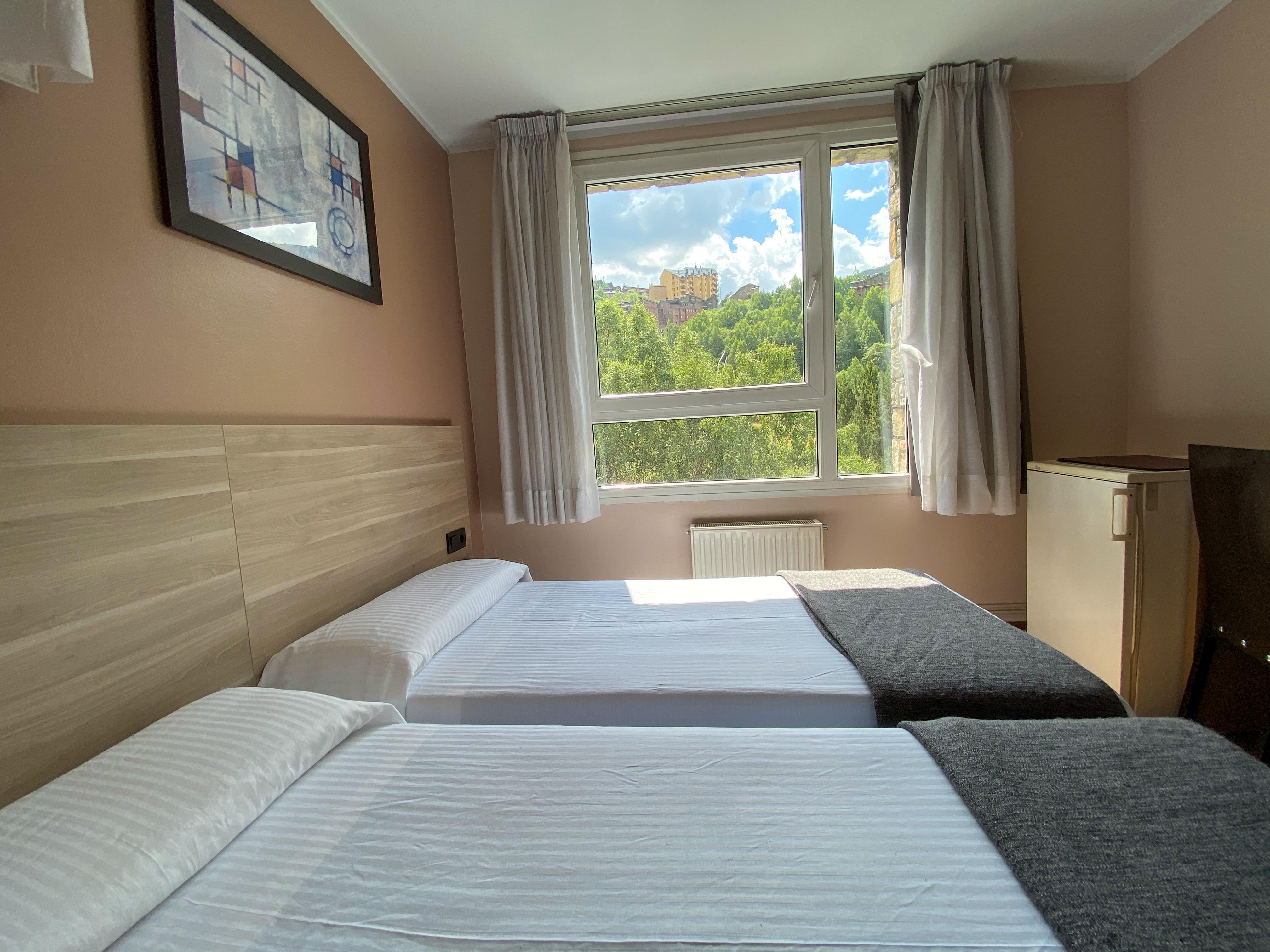 Somriu Hotel Vall Ski Инклес Экстерьер фото