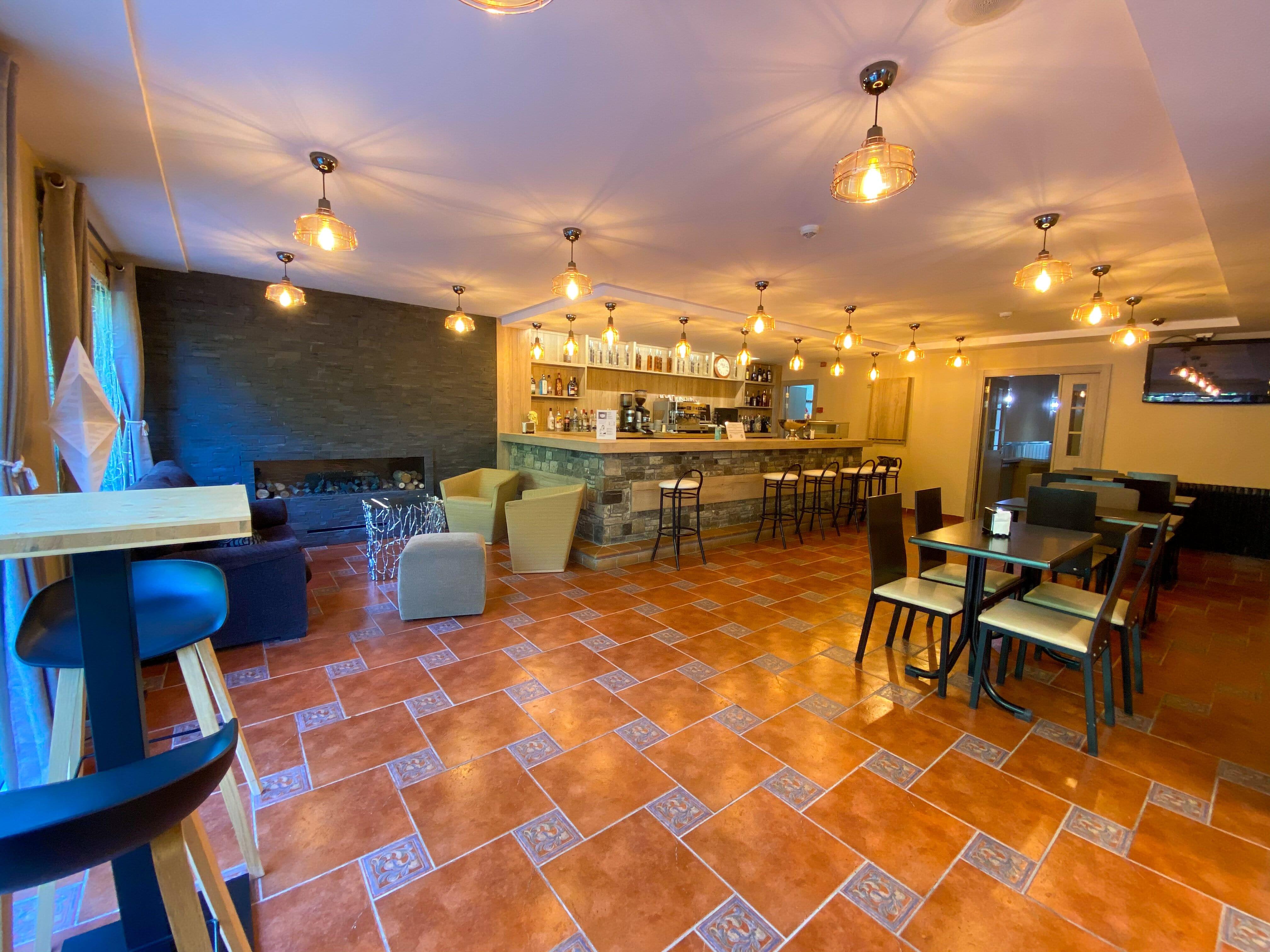 Somriu Hotel Vall Ski Инклес Экстерьер фото