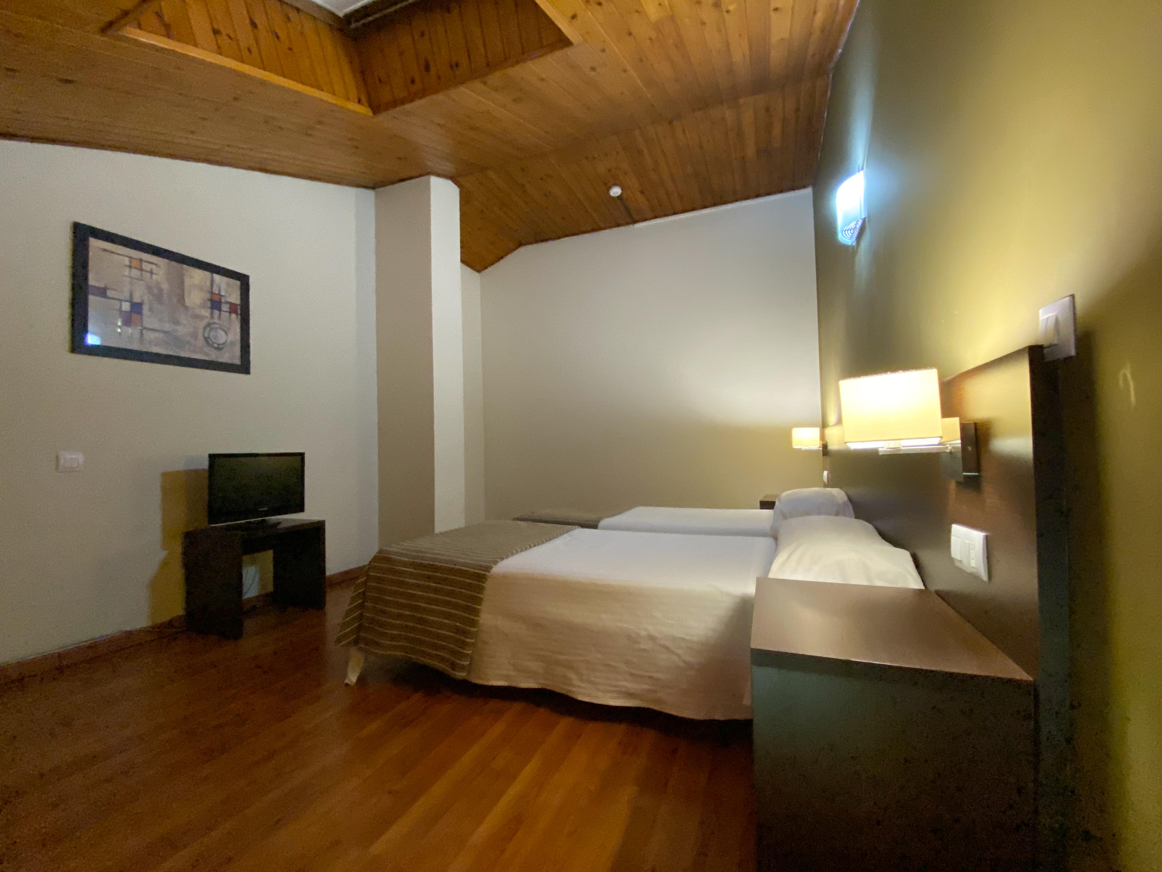 Somriu Hotel Vall Ski Инклес Экстерьер фото