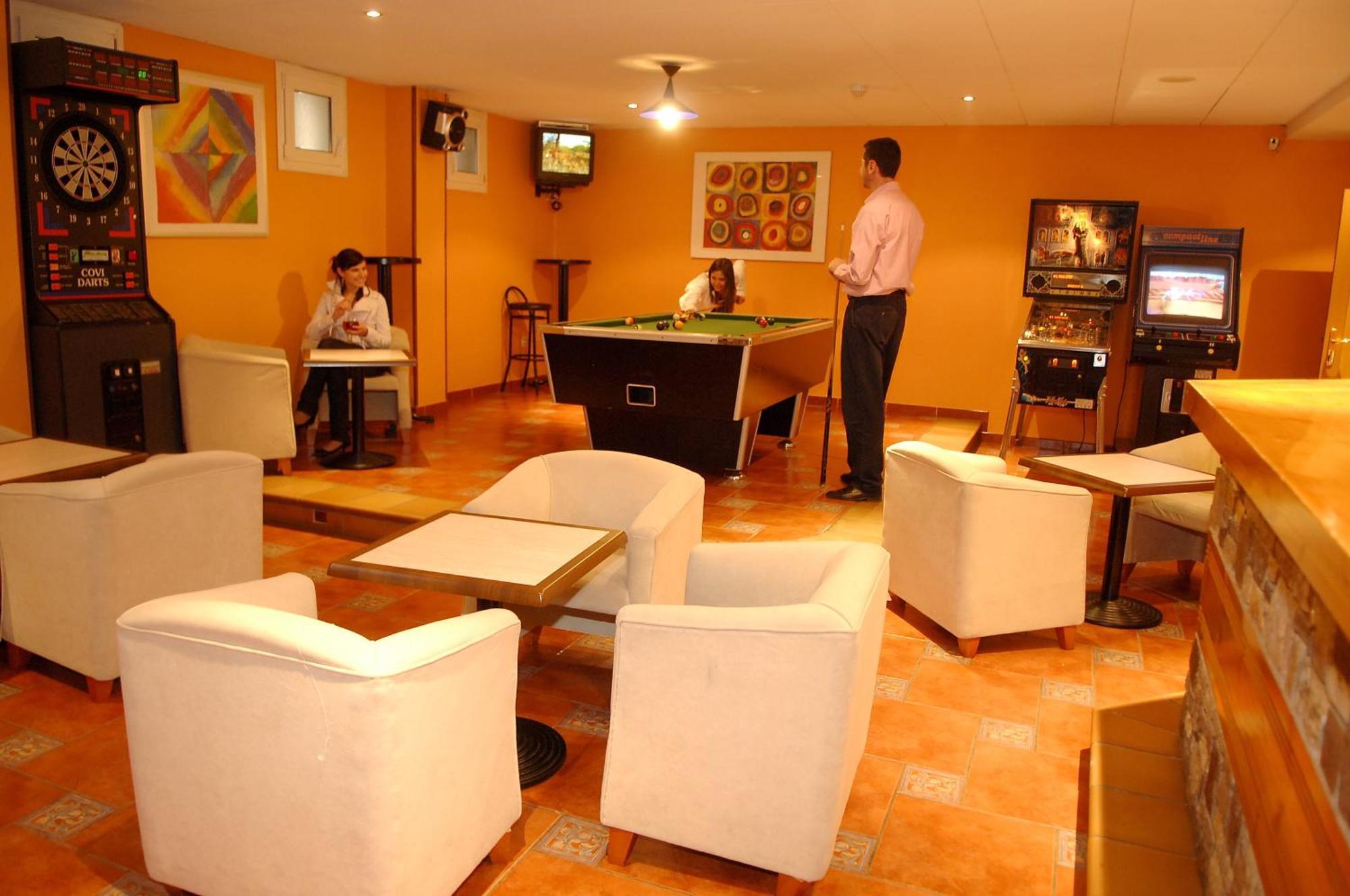 Somriu Hotel Vall Ski Инклес Экстерьер фото